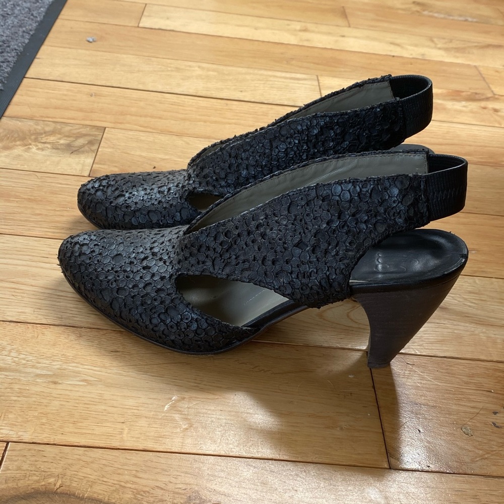 IXOS Textured Black Leather Heels